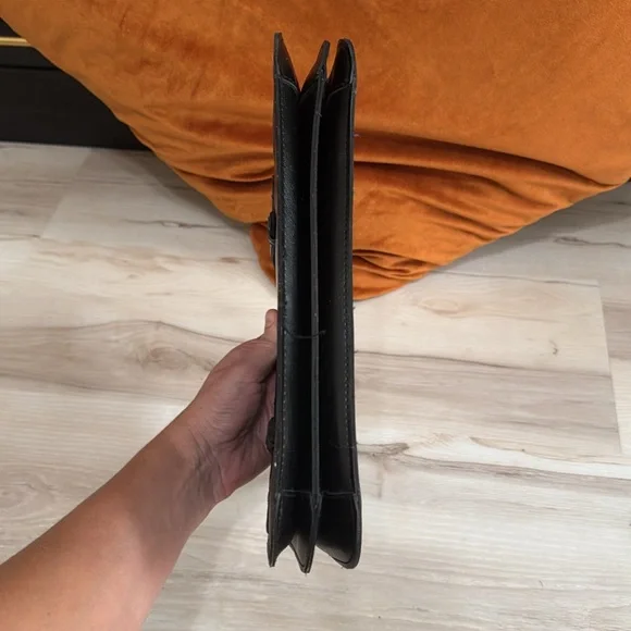 Vintage Marli Black Suede & Leather Handbag — Gold-Tone Twist Lock 1965–1978 - Picture 3 of 5